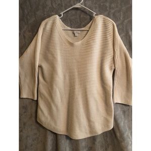 White 3/4 Sleeve Sweater